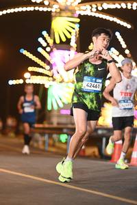 BIB: 1000, 42461
                            <button type="button" onclick="openModal(23195884)" class="btn btn-primary btn-sm float-right btn-popup" data-toggle="modal" data-target=".modal-high-quality">
                        <i class="fas fa-shopping-cart"></i> Add to Cart
                    </button>
                                            <button type="button" onclick="isThisMe(23195884, true)" class="btn btn-success btn-sm float-right btn-popup btn-isme hidden" data-toggle="tooltip" data-placement="bottom" title="นี่คือรูปของคุณใช่ไหม คลิกที่นี่เพื่อเอาเข้าอัลบั้ม">
                        <i class="fas fa-plus"></i> Add to album
                    </button>
                    <button type="button" onclick="isThisMe(23195884, false)" class="btn btn-warning btn-sm float-right btn-popup btn-isnotme hidden">
                        <i class="fas fa-ban"></i> Remove from album
                    </button>